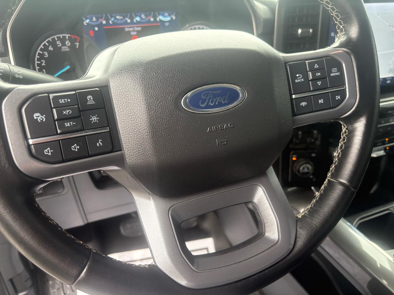 Ford F-150 XLT SuperCrew 4WD 2023