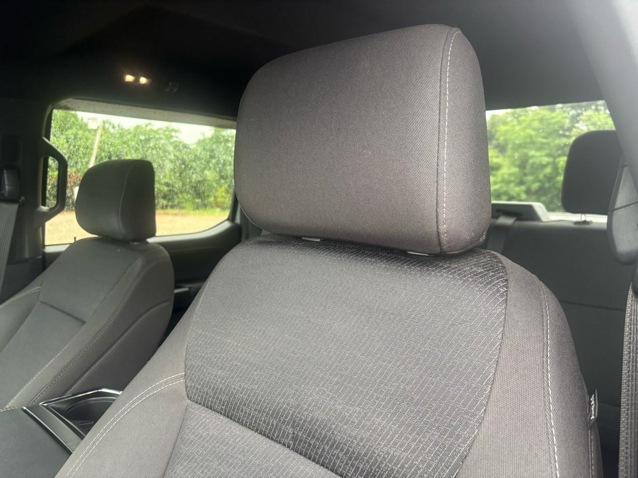 Ford F-150 XLT SuperCrew 4WD 2023