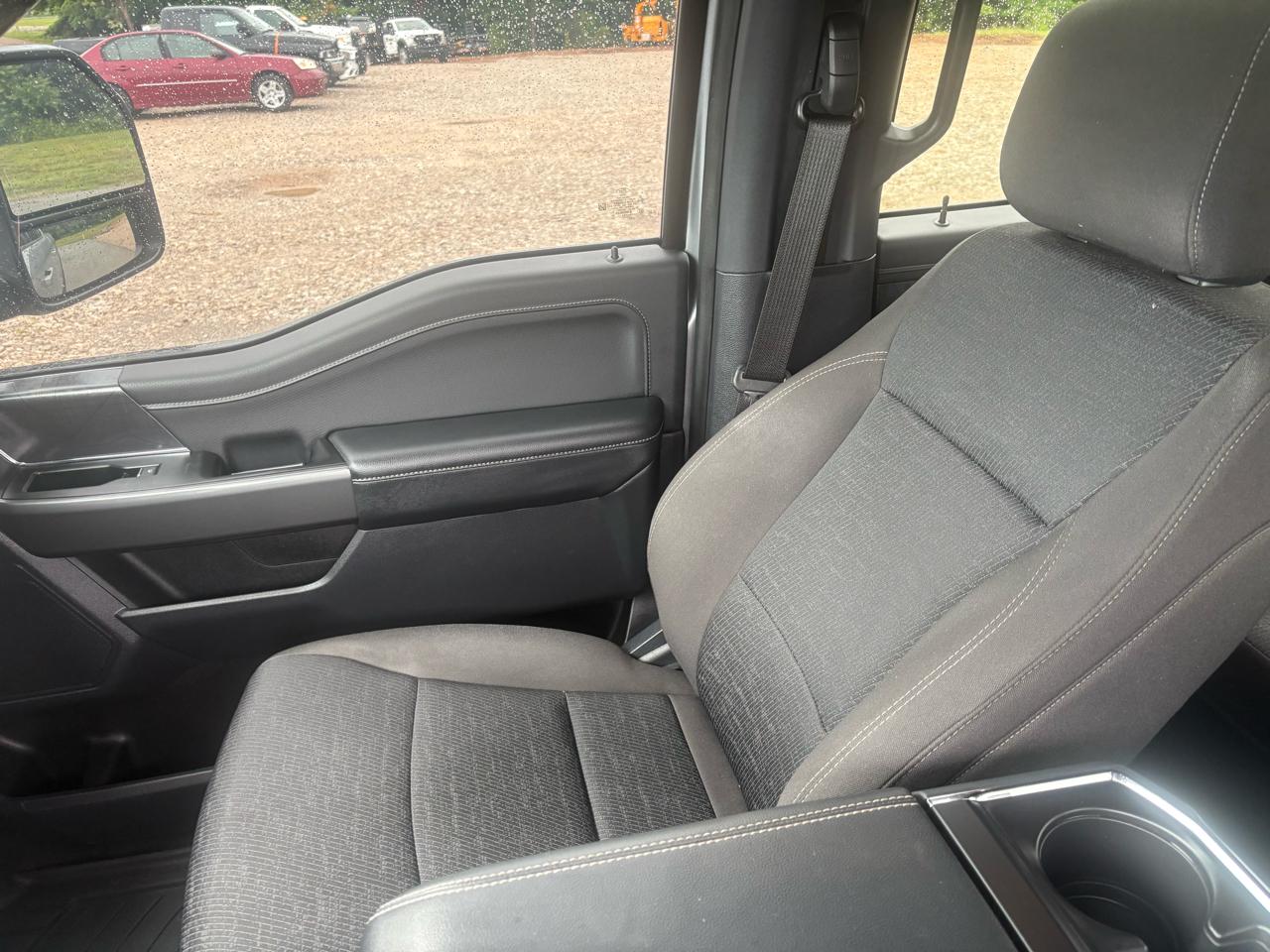 Ford F-150 XLT SuperCrew 4WD 2023