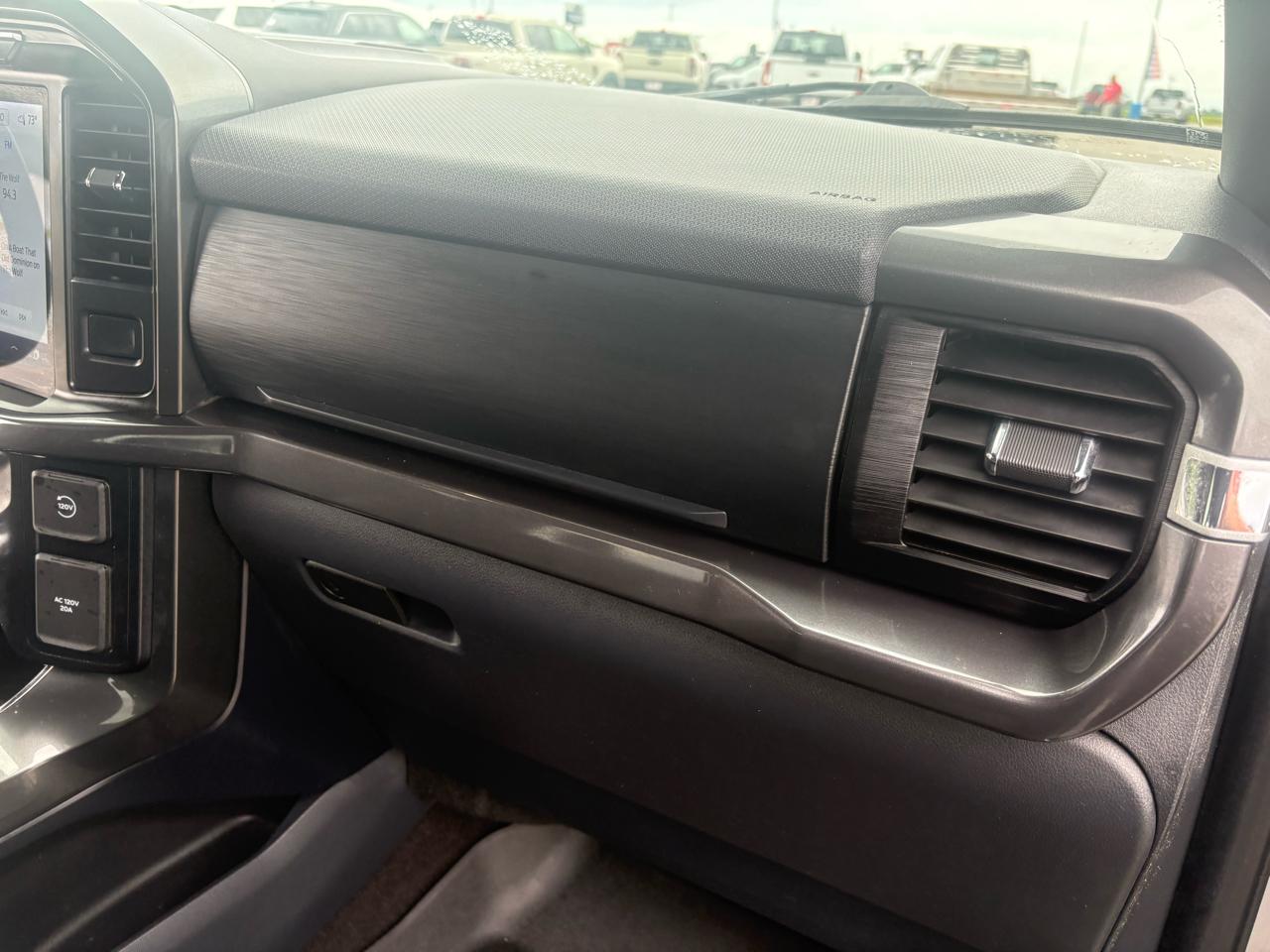 Ford F-150 XLT SuperCrew 4WD 2023