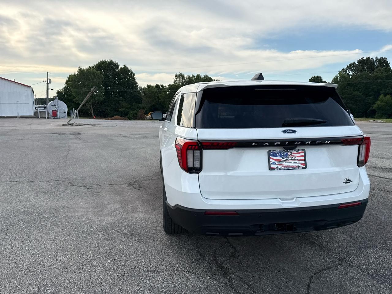 Ford Explorer Active w/100A Pkg RWD 2026
