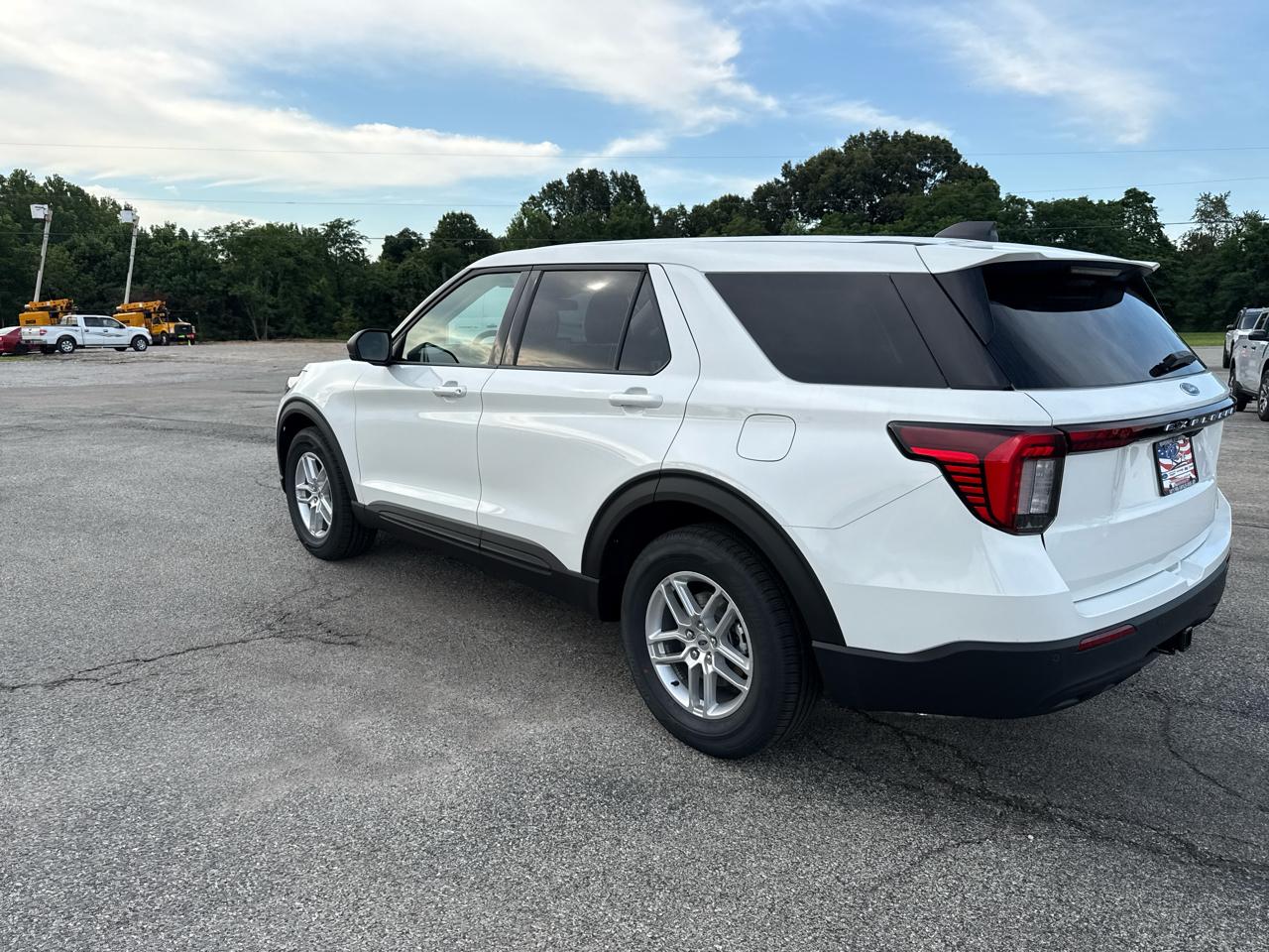 Ford Explorer Active w/100A Pkg RWD 2026