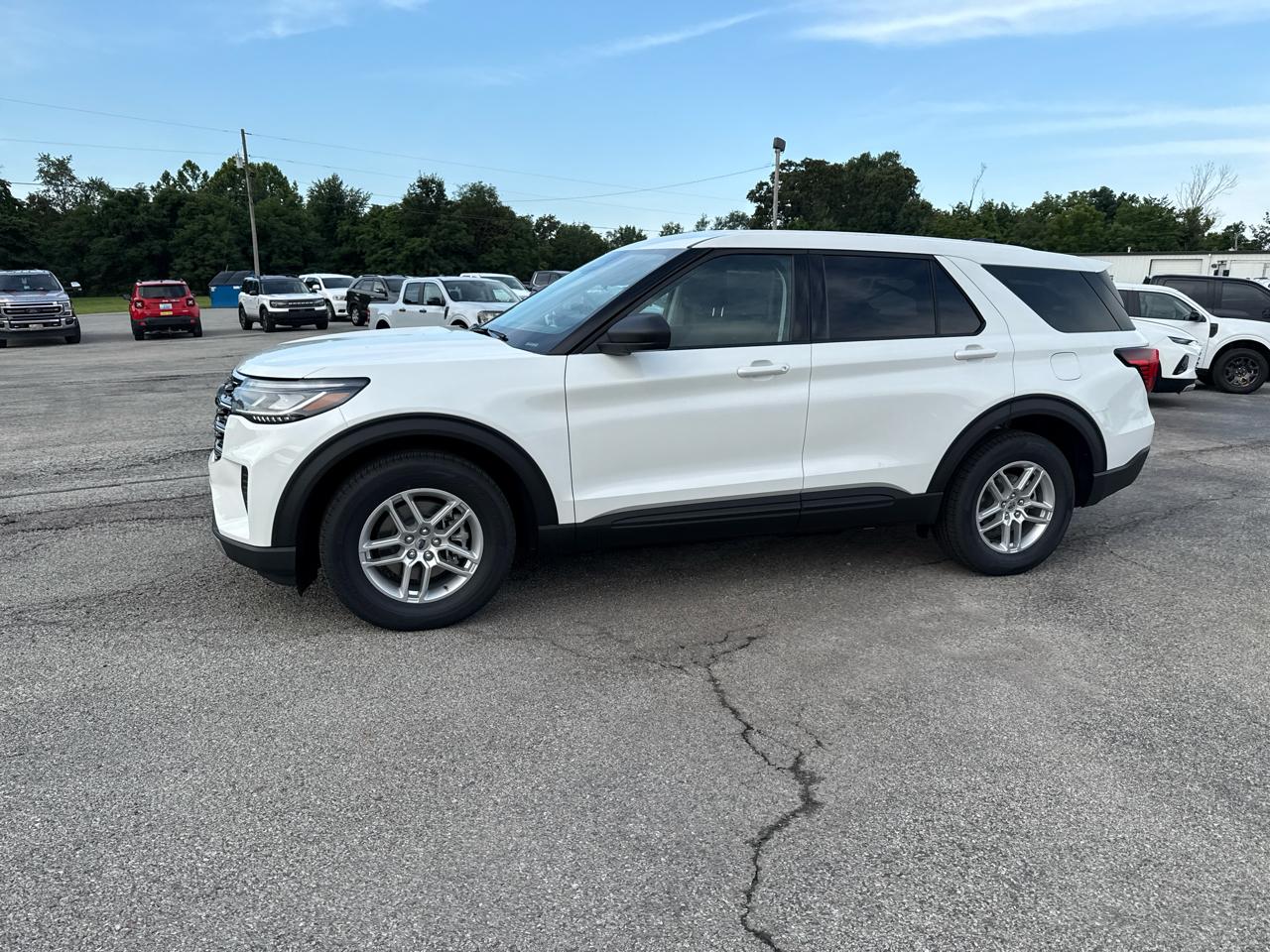 Ford Explorer Active w/100A Pkg RWD 2026