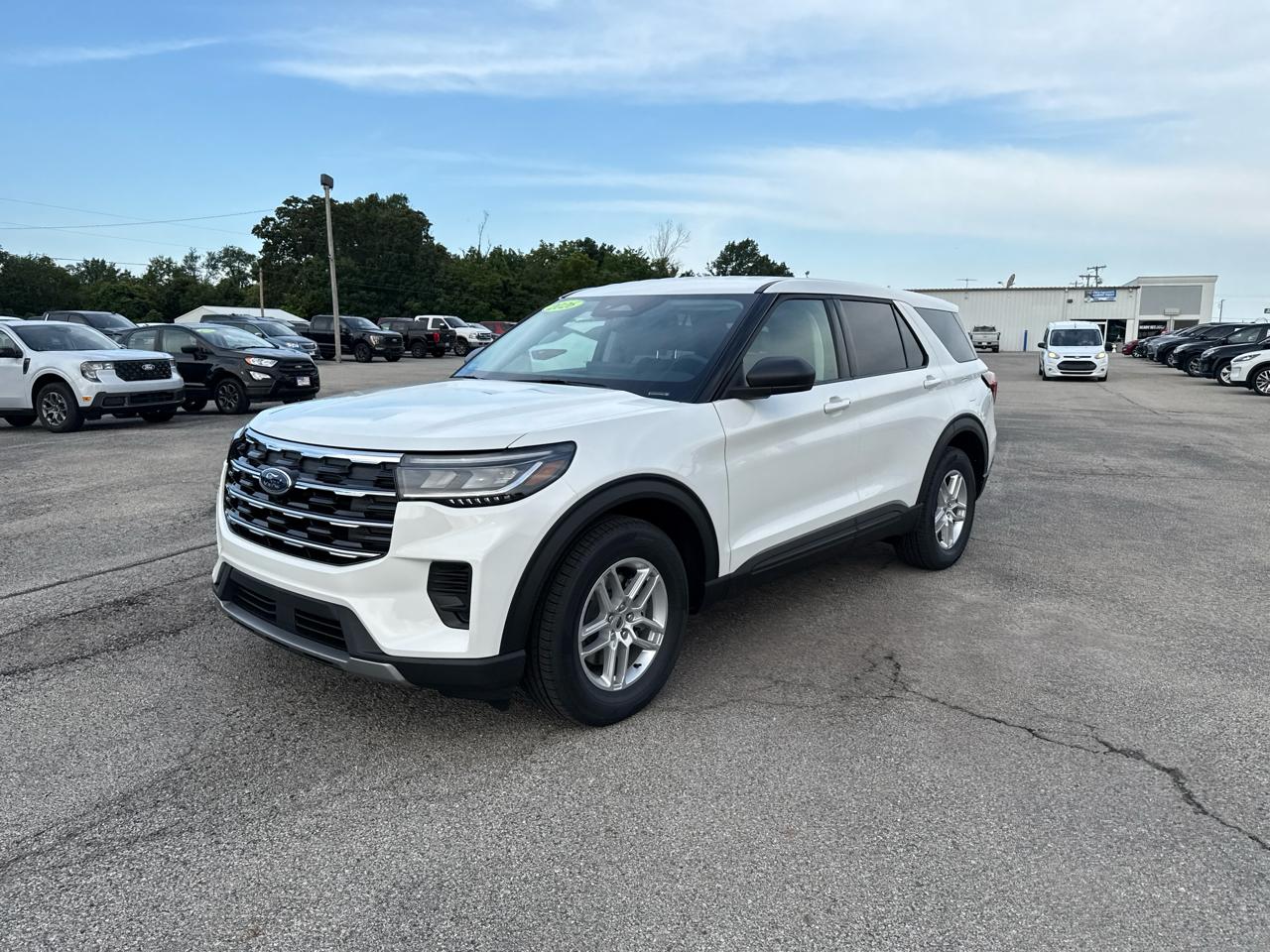 Ford Explorer Active w/100A Pkg RWD 2026