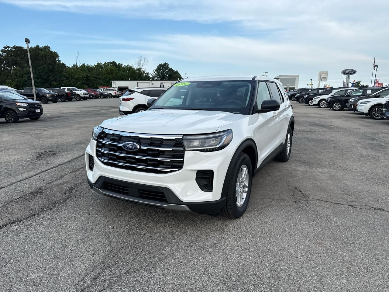 Ford Explorer Active w/100A Pkg RWD 2026
