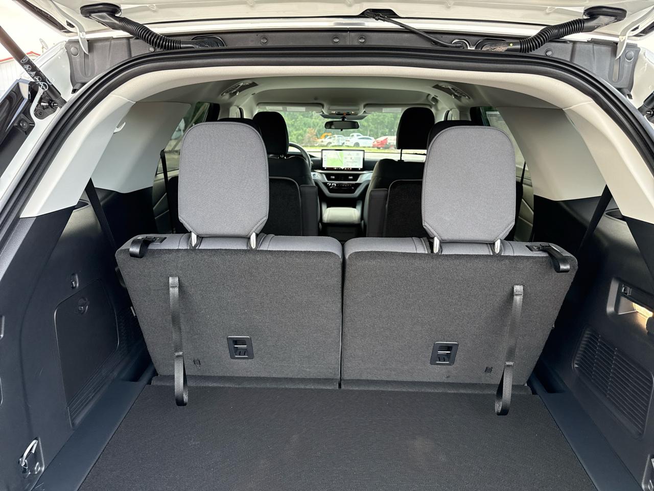 Ford Explorer Active w/100A Pkg RWD 2026