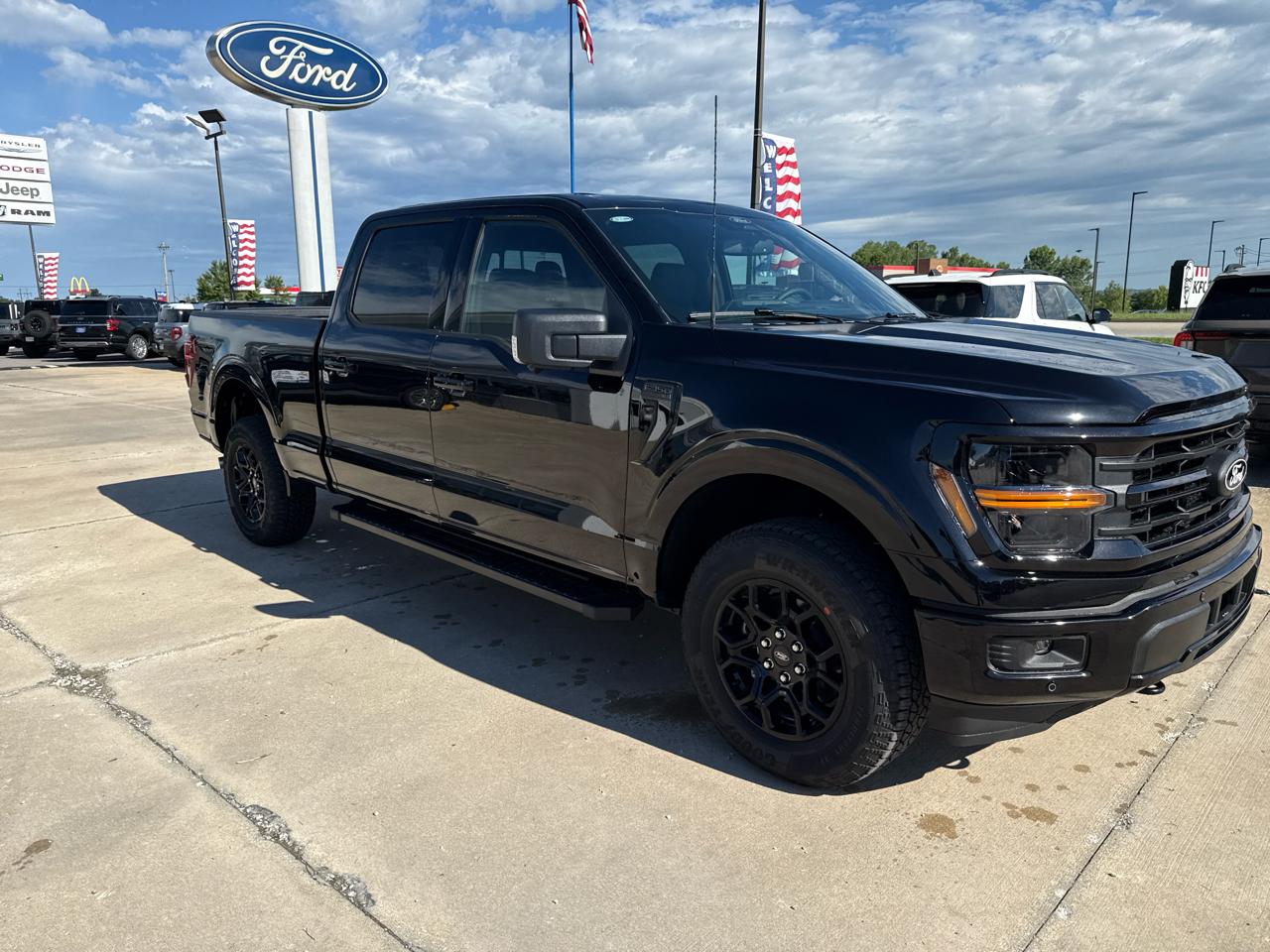 Ford F-150 XLT 4WD SuperCrew 5.5' Box 2026
