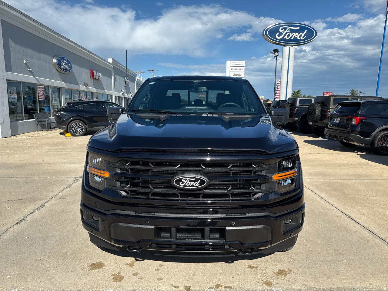Ford F-150 XLT 4WD SuperCrew 5.5' Box 2026
