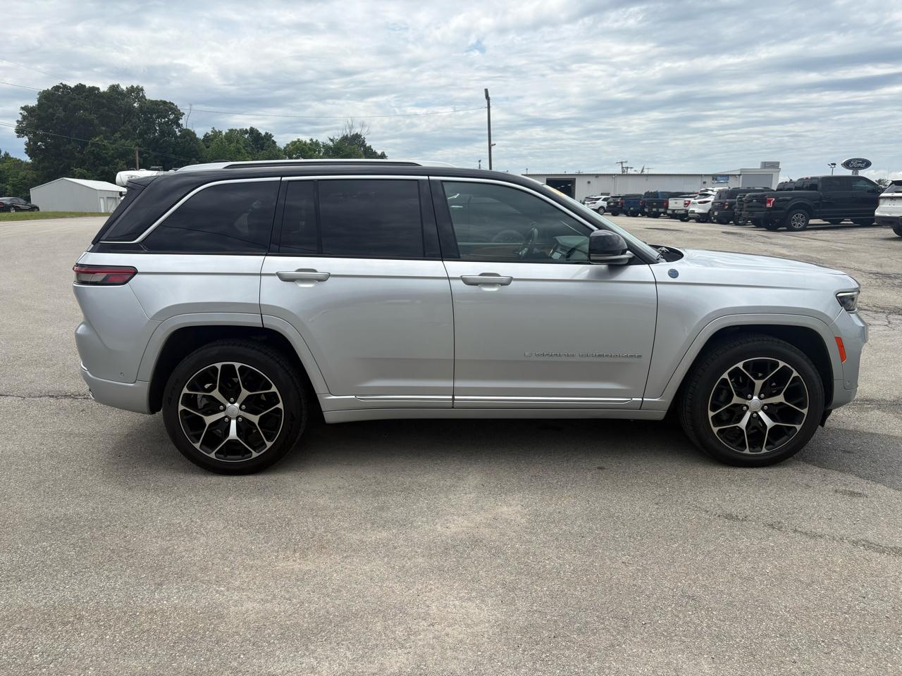 Jeep Grand Cherokee 4xe Summit Reserve 4x4 2023