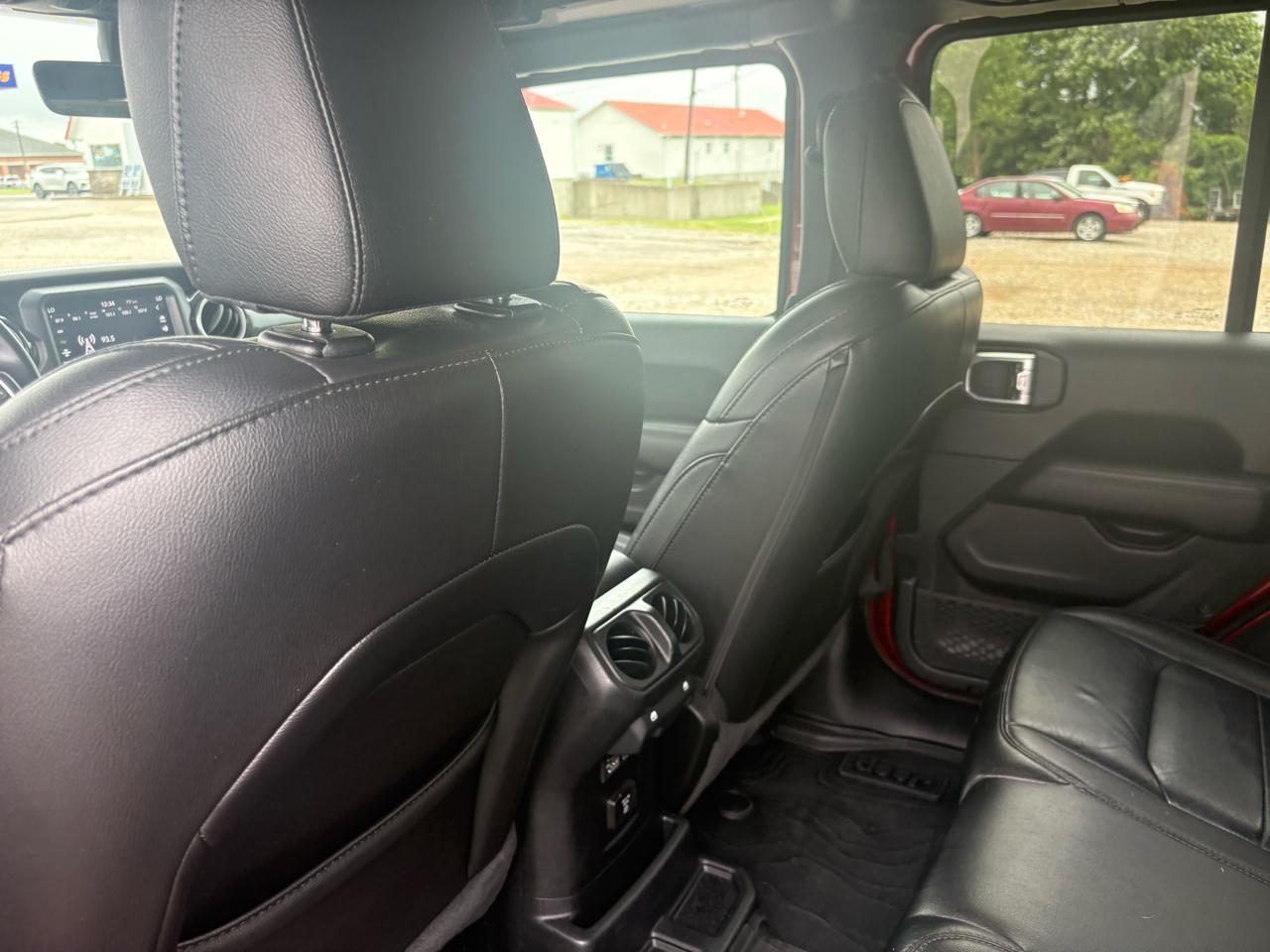 Jeep Wrangler Unlimited Sahara Altitude 4x4 2021