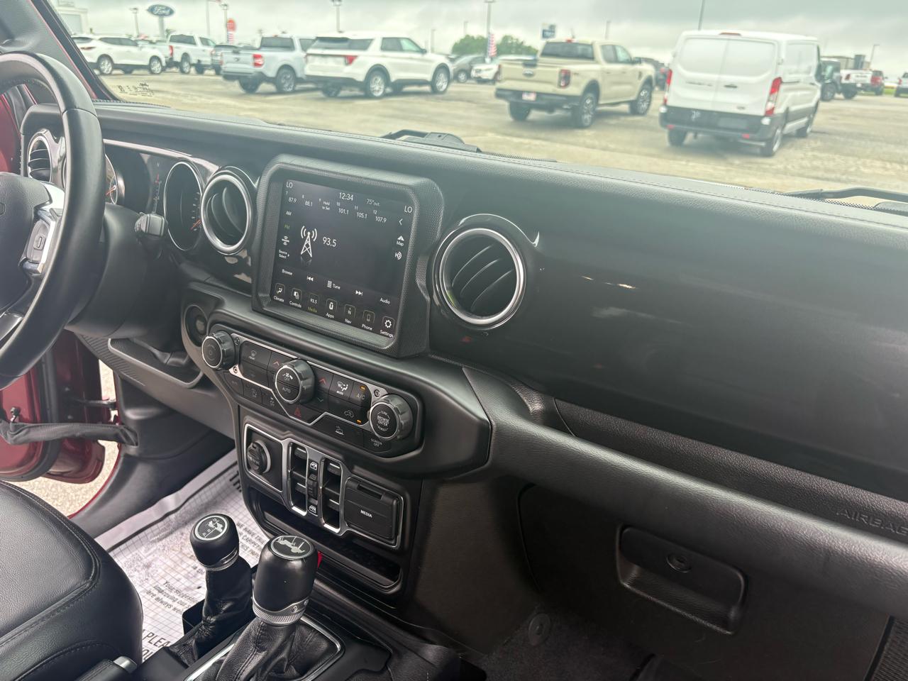 Jeep Wrangler Unlimited Sahara Altitude 4x4 2021