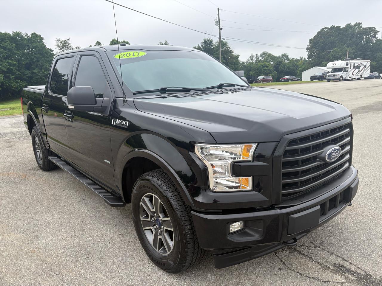 Ford F-150 4WD SuperCrew 145" XLT 2017