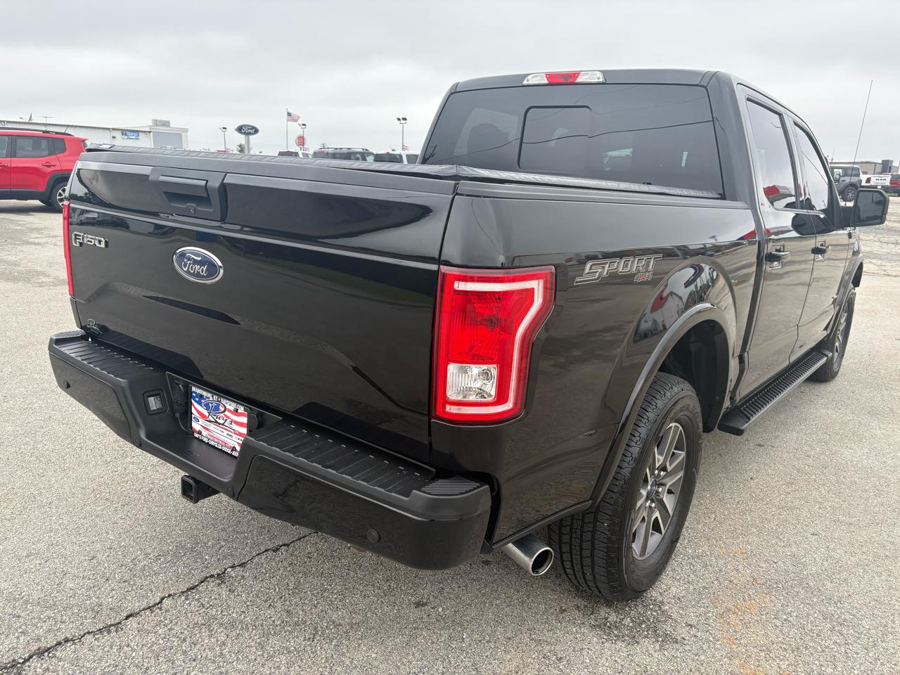Ford F-150 4WD SuperCrew 145" XLT 2017