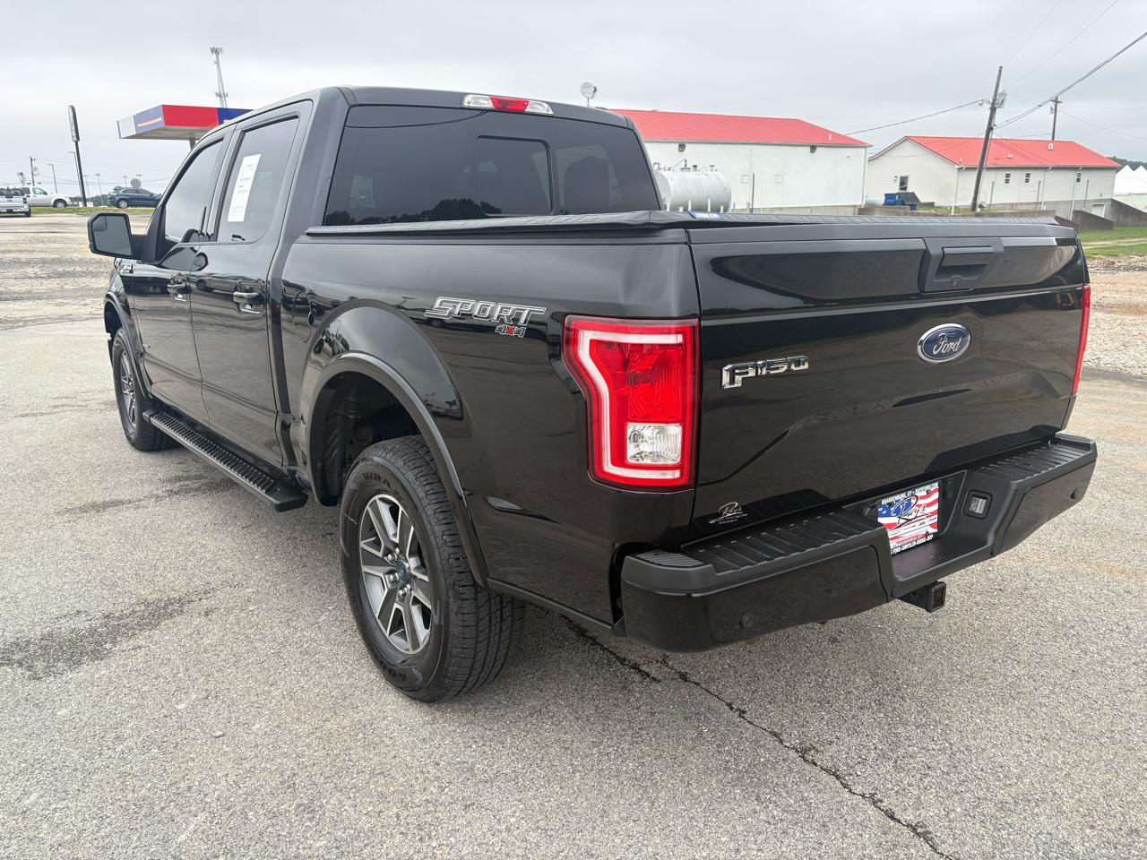 Ford F-150 4WD SuperCrew 145" XLT 2017