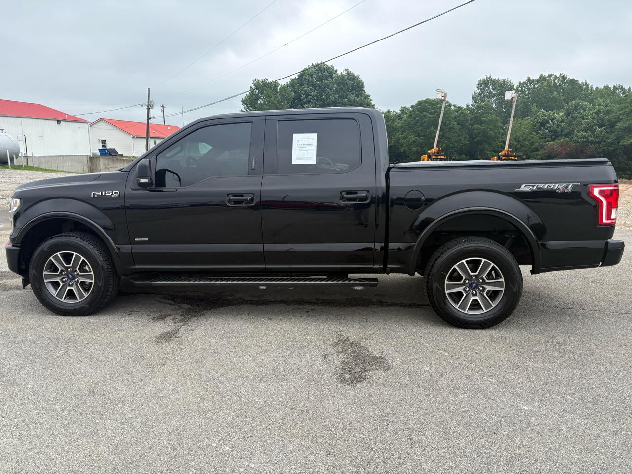 Ford F-150 4WD SuperCrew 145" XLT 2017