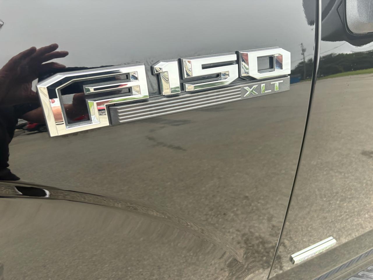 Ford F-150 4WD SuperCrew 145" XLT 2017