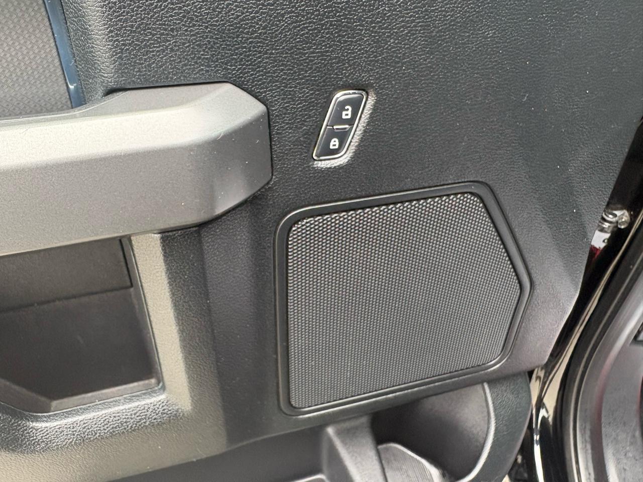 Ford F-150 4WD SuperCrew 145" XLT 2017