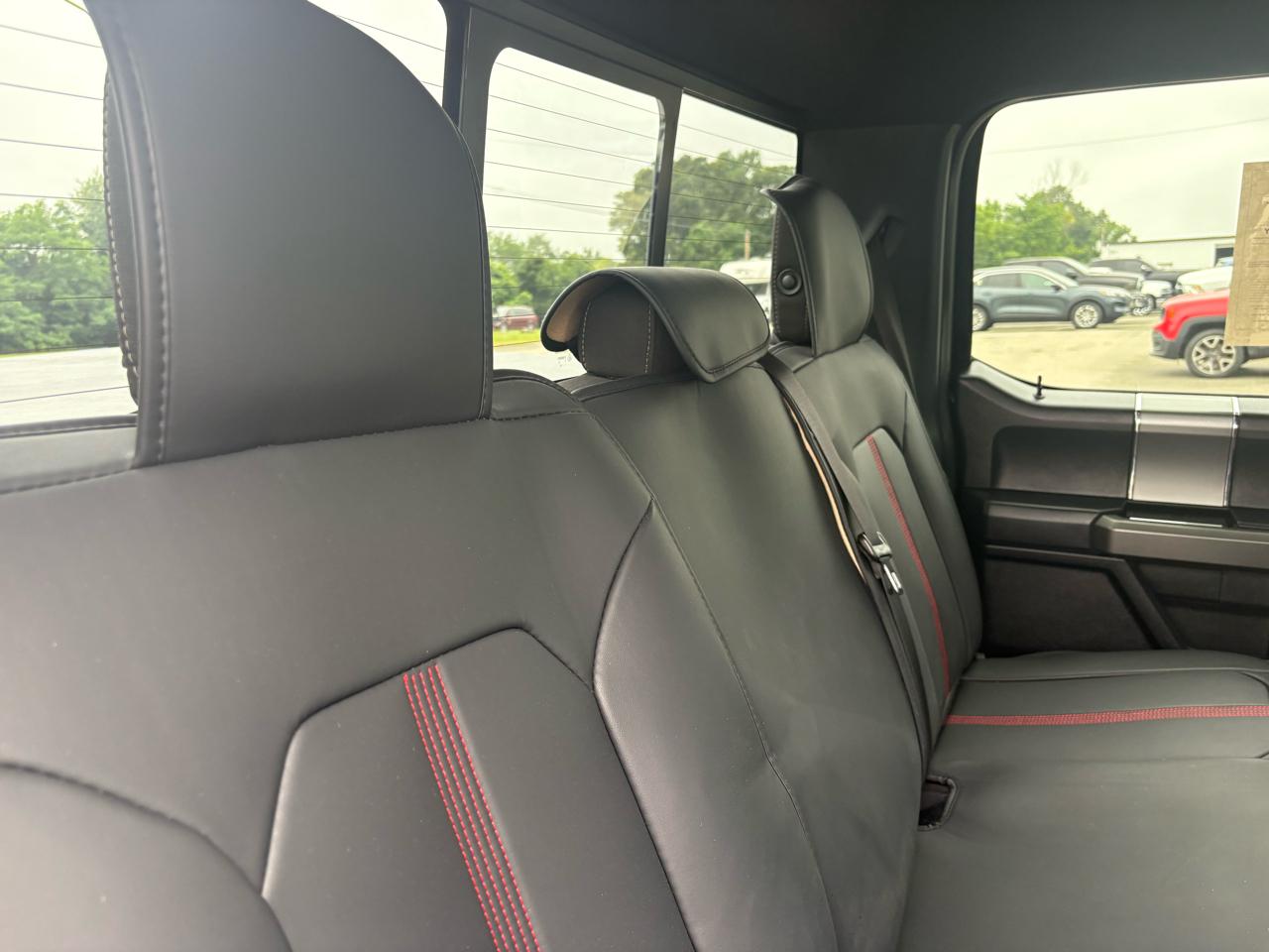 Ford F-150 4WD SuperCrew 145" XLT 2017