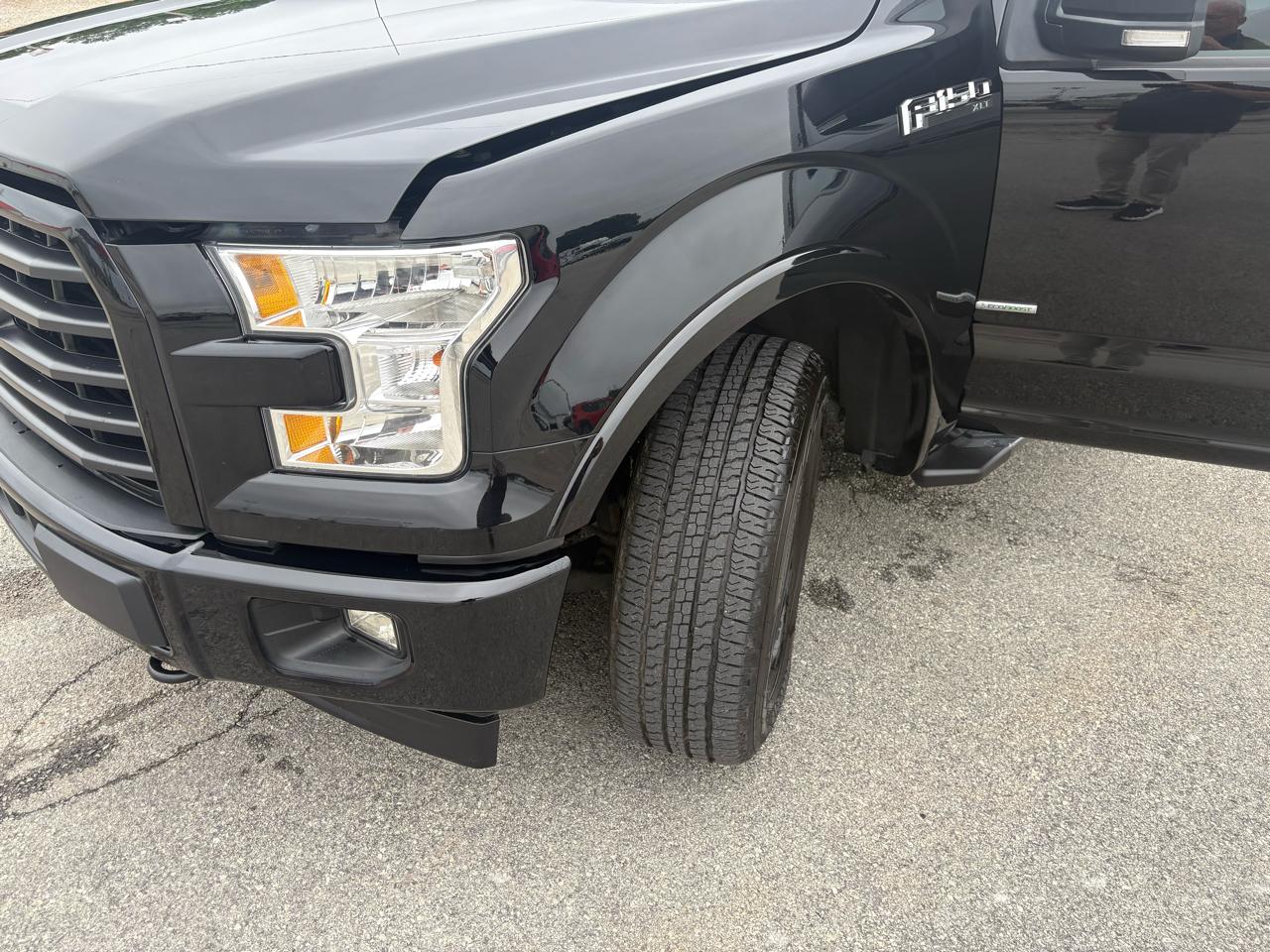 Ford F-150 4WD SuperCrew 145" XLT 2017