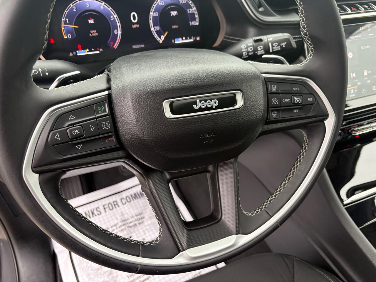 Jeep Grand Cherokee Laredo 4x4 2023