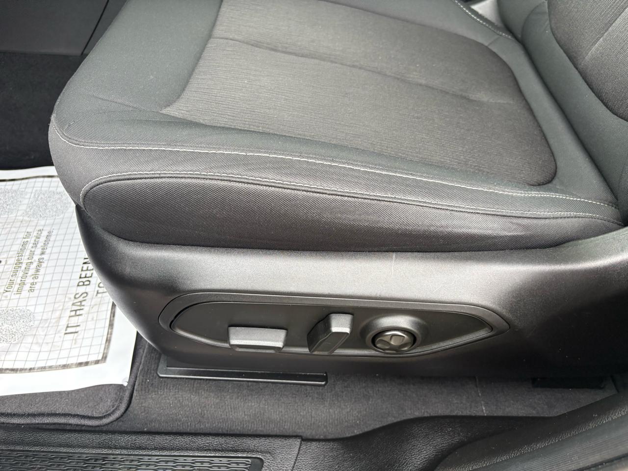 Jeep Grand Cherokee Laredo 4x4 2023
