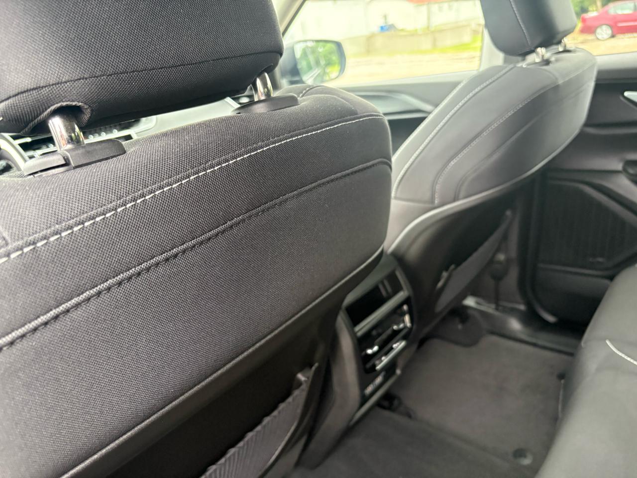 Jeep Grand Cherokee Laredo 4x4 2023