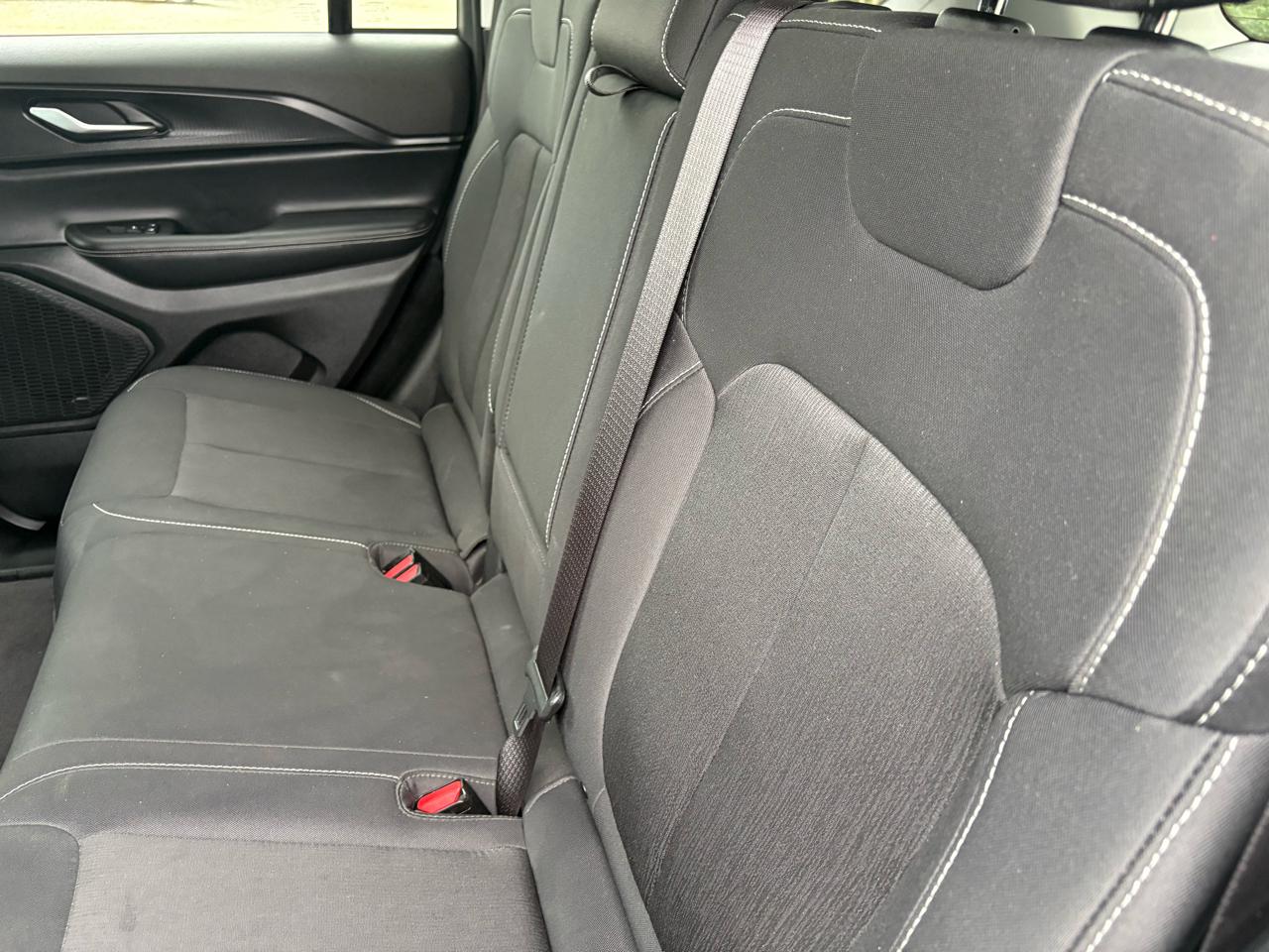 Jeep Grand Cherokee Laredo 4x4 2023