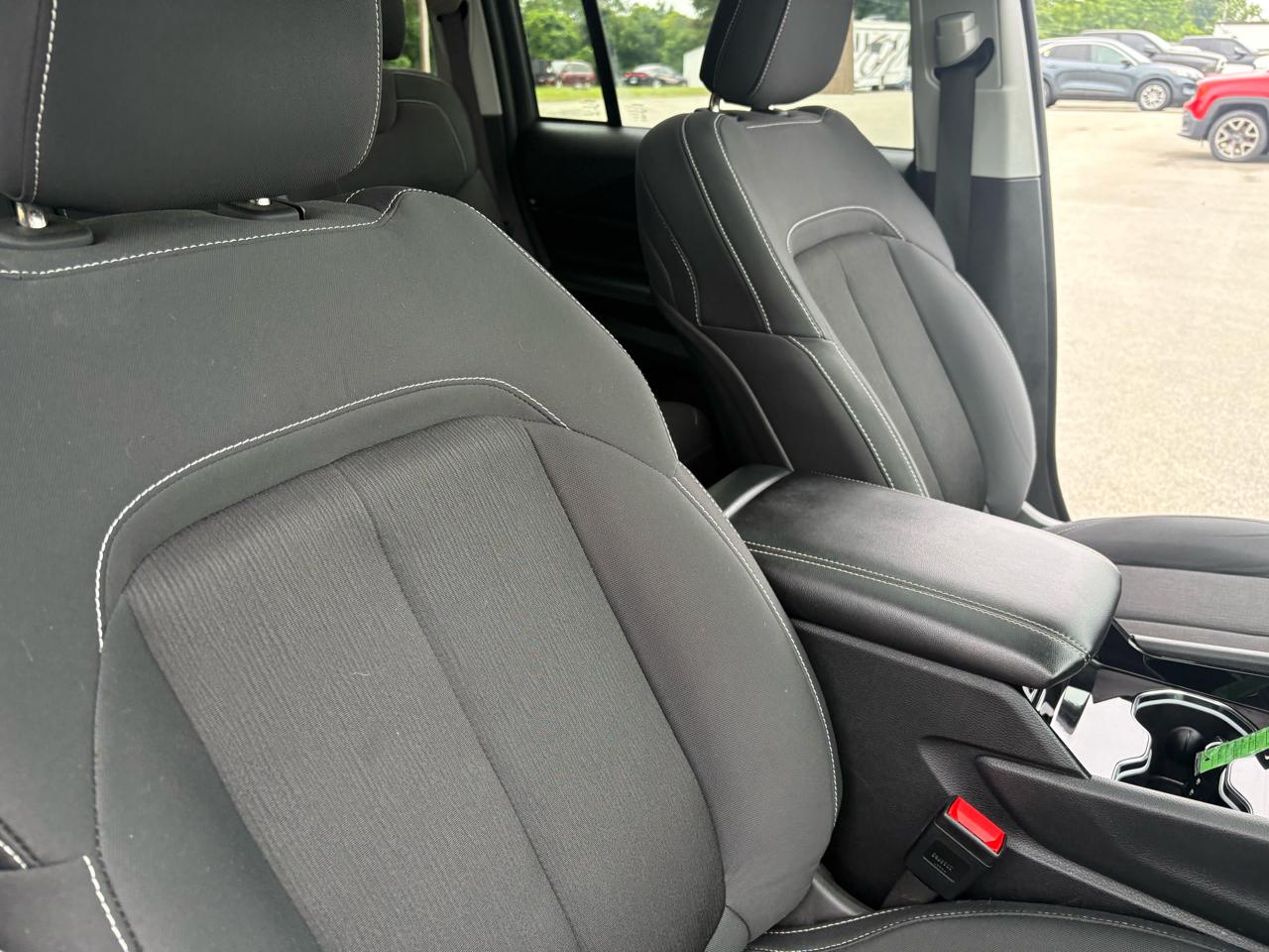 Jeep Grand Cherokee Laredo 4x4 2023