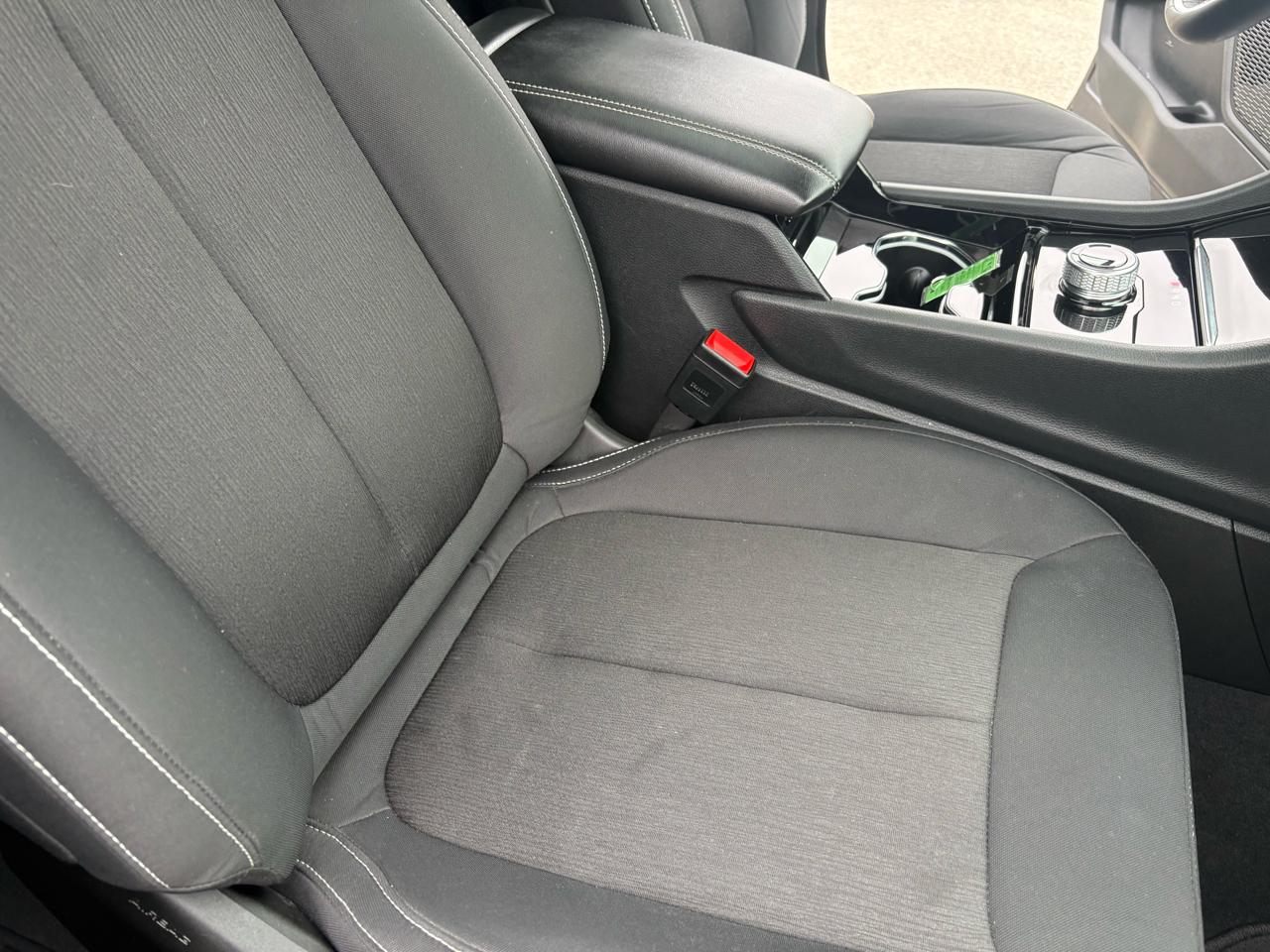 Jeep Grand Cherokee Laredo 4x4 2023