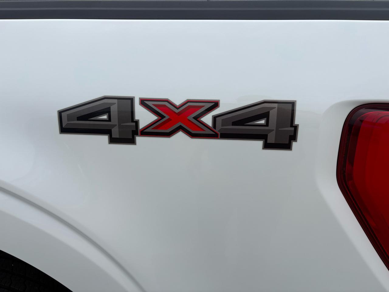 Ford F-150 4WD SuperCrew 145" Lariat 2021