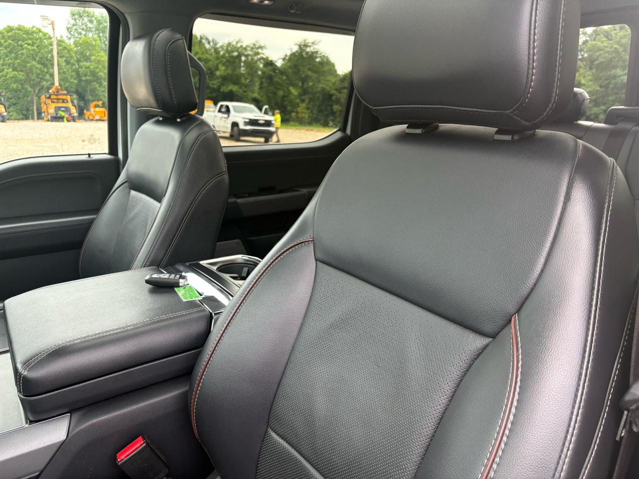 Ford F-150 4WD SuperCrew 145" Lariat 2021
