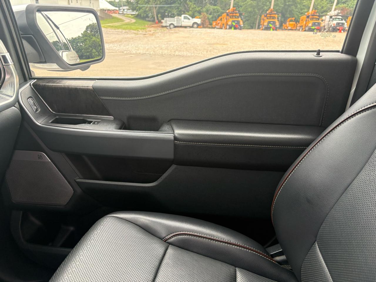 Ford F-150 4WD SuperCrew 145" Lariat 2021