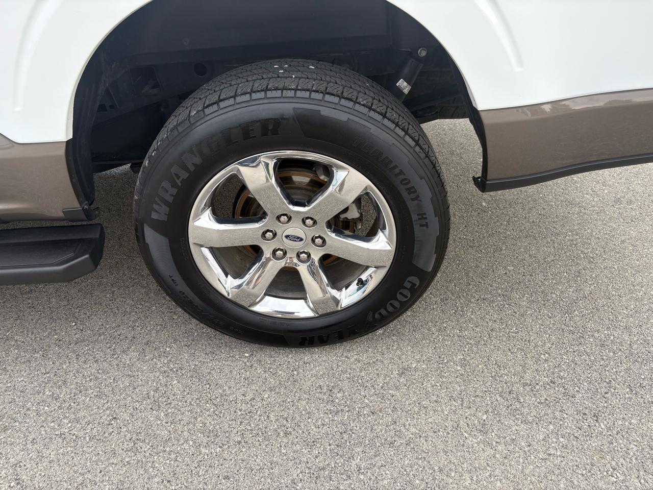 Ford F-150 4WD SuperCrew 145" Lariat 2021