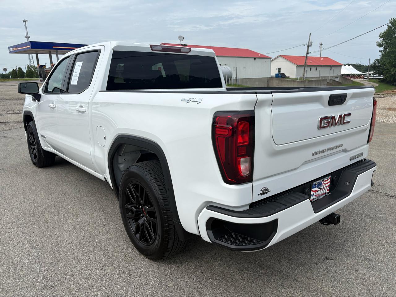 GMC Sierra 1500 4WD Crew Cab 147" Elevation w/3VL 2024