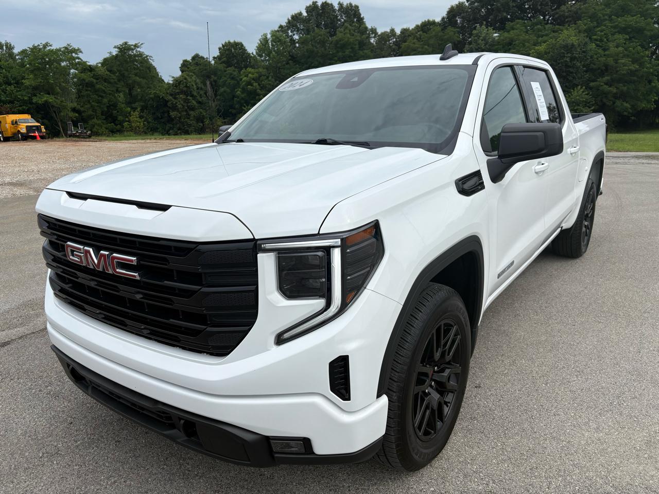 GMC Sierra 1500 4WD Crew Cab 147" Elevation w/3VL 2024