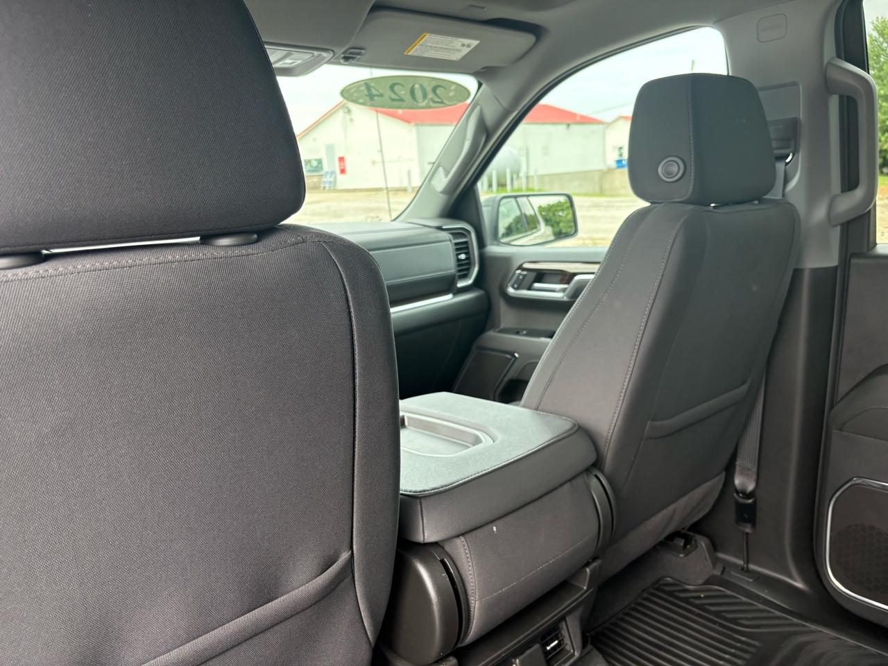 GMC Sierra 1500 4WD Crew Cab 147" Elevation w/3VL 2024
