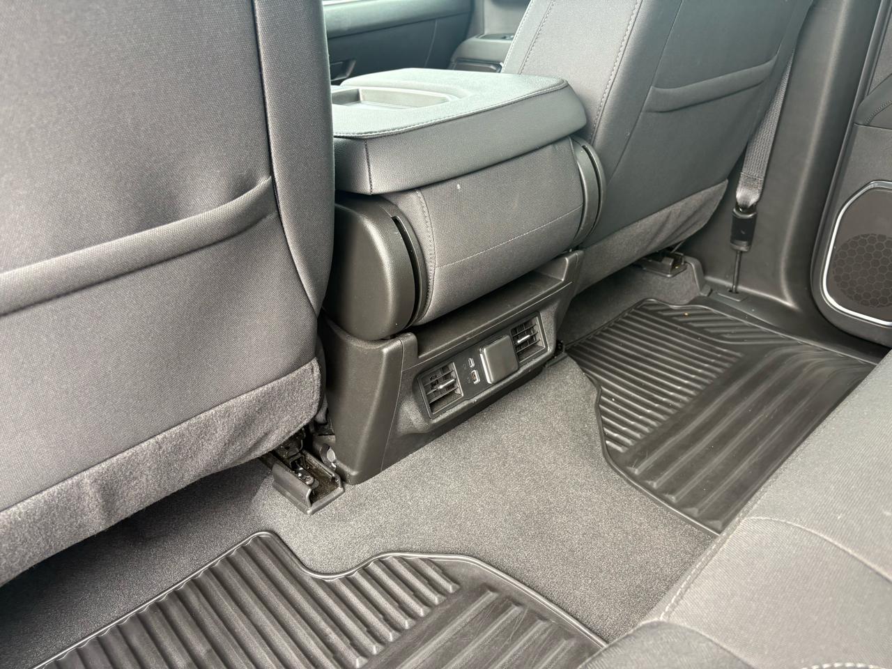 GMC Sierra 1500 4WD Crew Cab 147" Elevation w/3VL 2024