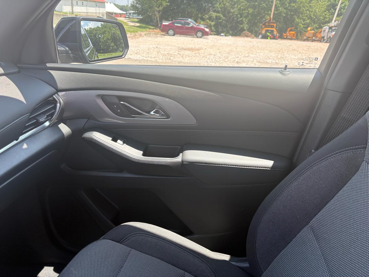 Chevrolet Traverse FWD 4dr LT Cloth w/1LT 2023