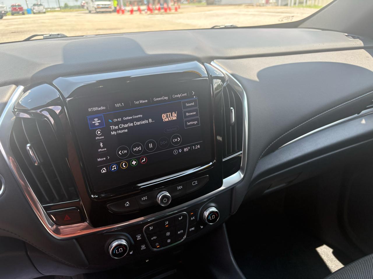 Chevrolet Traverse FWD 4dr LT Cloth w/1LT 2023