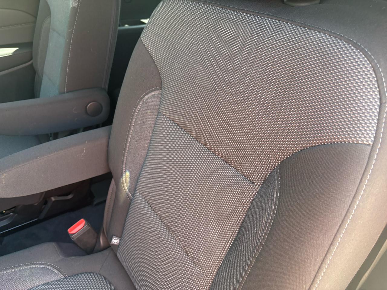 Chevrolet Traverse FWD 4dr LT Cloth w/1LT 2023