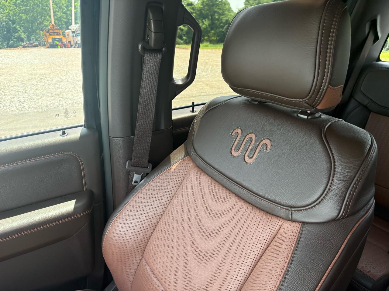 Ford Super Duty F-250 SRW King Ranch 4WD Crew Cab 8' Box 2026
