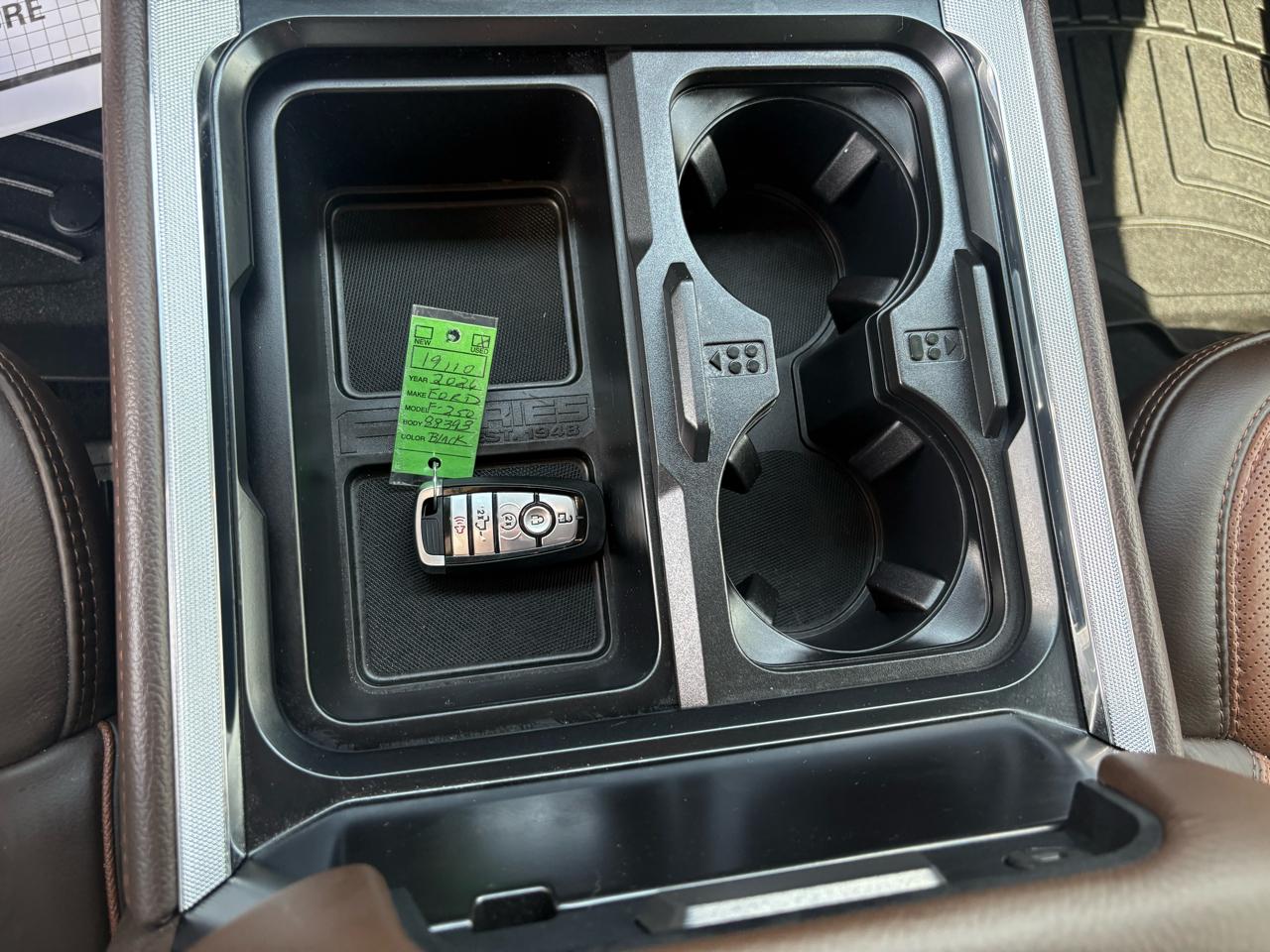 Ford Super Duty F-250 SRW King Ranch 4WD Crew Cab 8' Box 2026