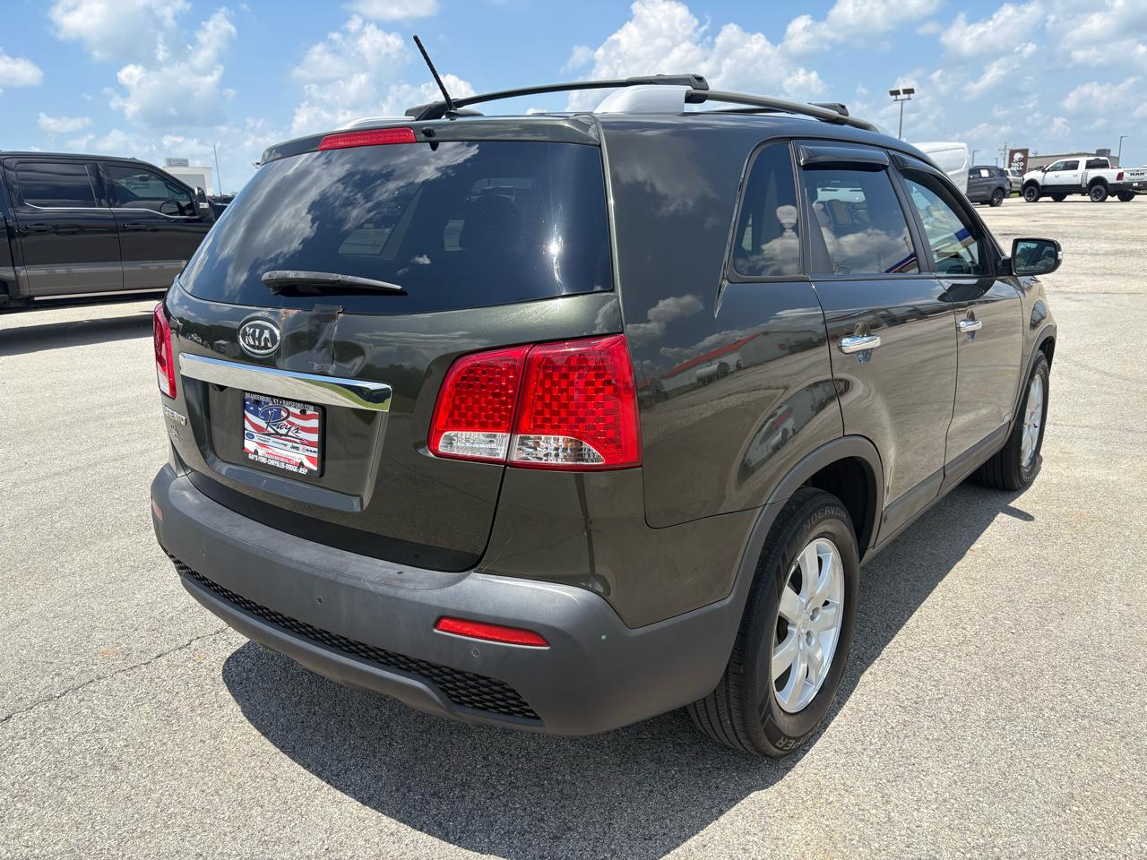 Kia Sorento AWD 4dr I4 LX 2011