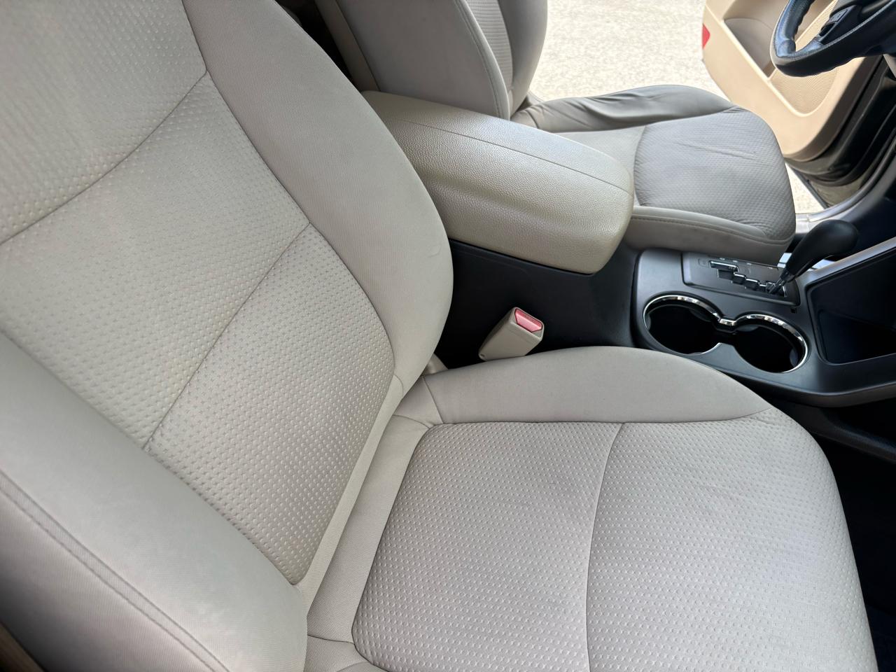 Kia Sorento AWD 4dr I4 LX 2011