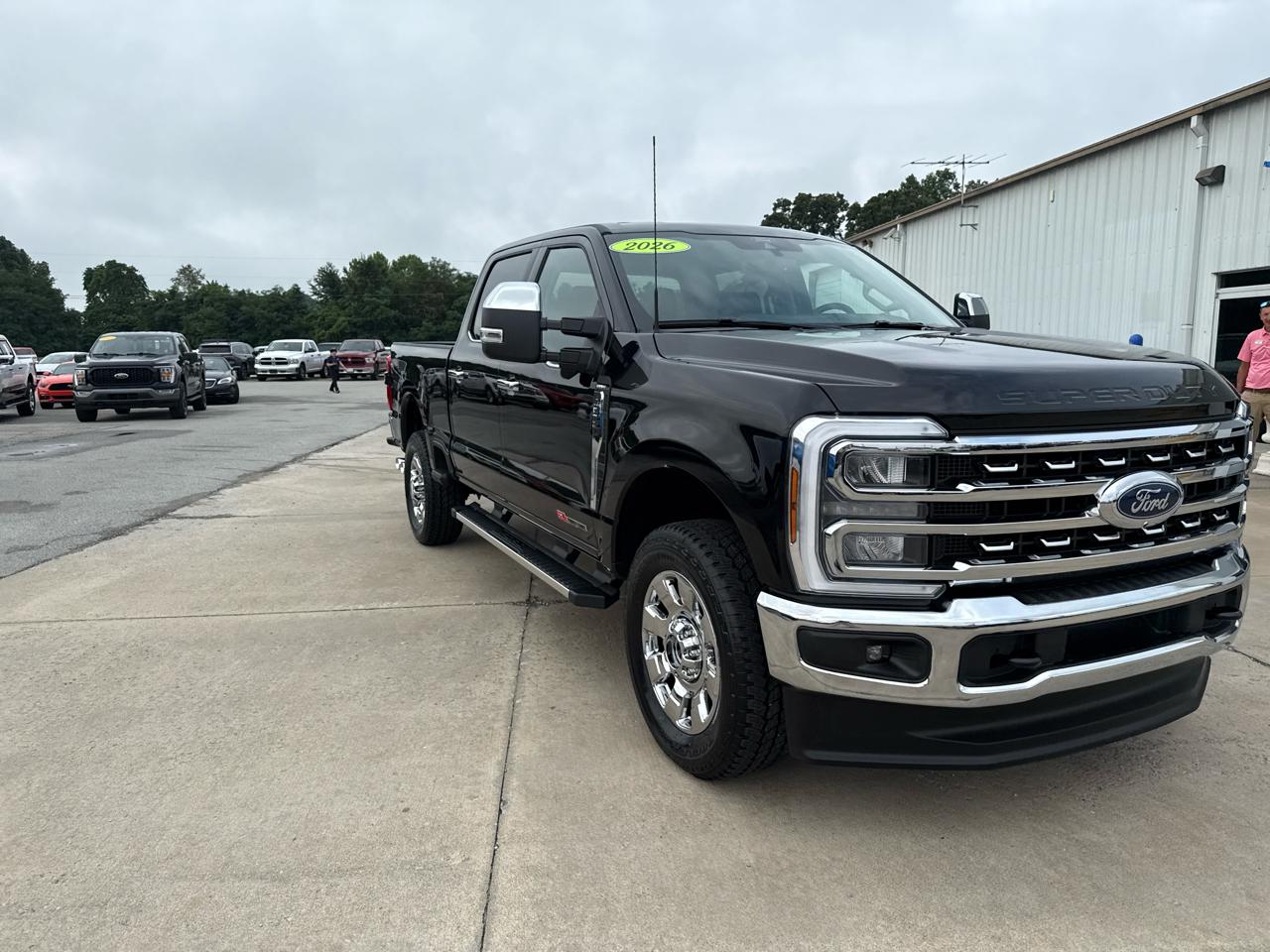 Ford Super Duty F-350 SRW Lariat 4WD Crew Cab 8' Box 2026
