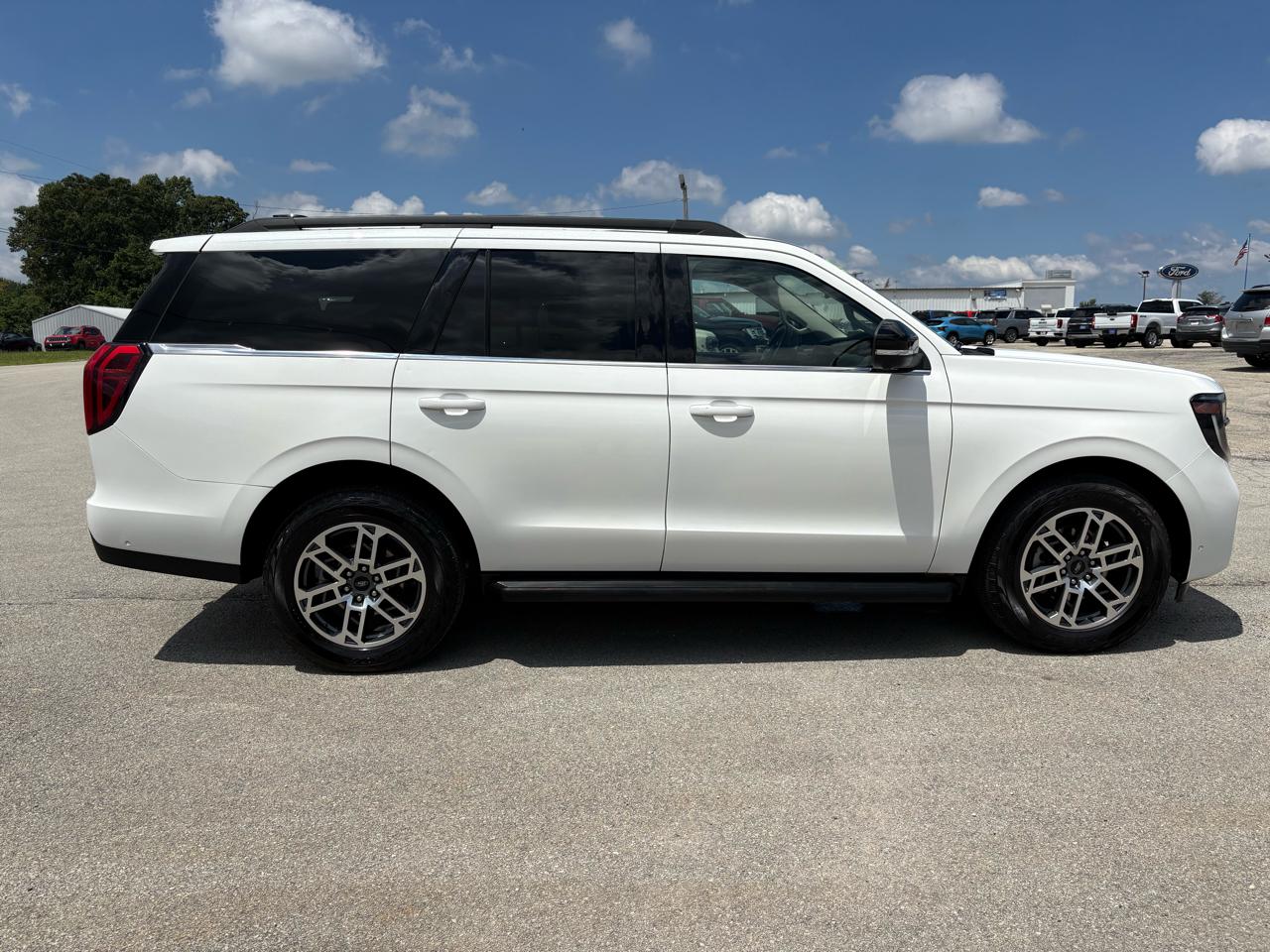 Ford Expedition Active 4x4 2025