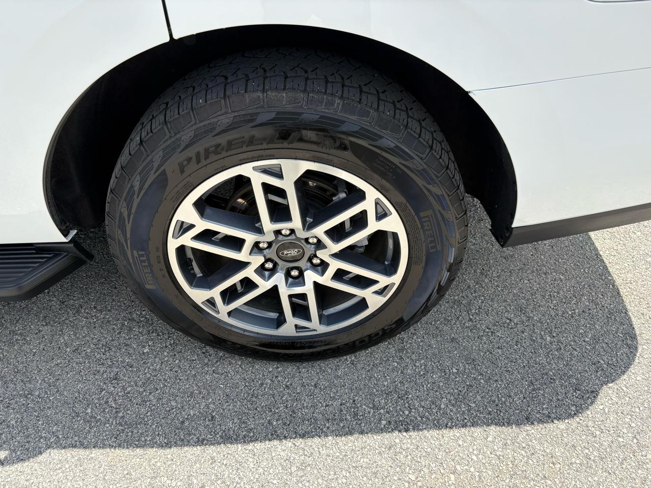 Ford Expedition Active 4x4 2025