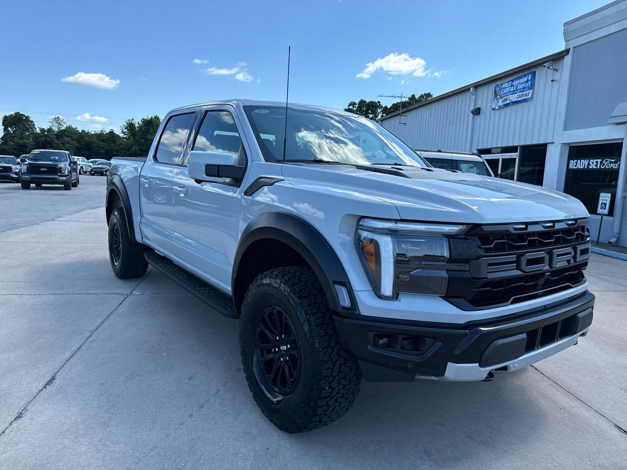 Ford F-150 Raptor 4WD SuperCrew 5.5' Box 2026