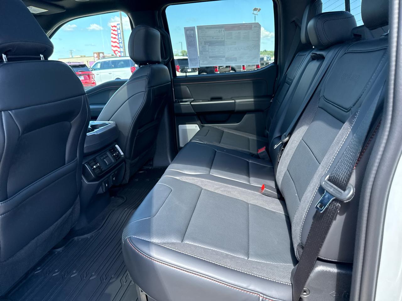 Ford F-150 Raptor 4WD SuperCrew 5.5' Box 2026