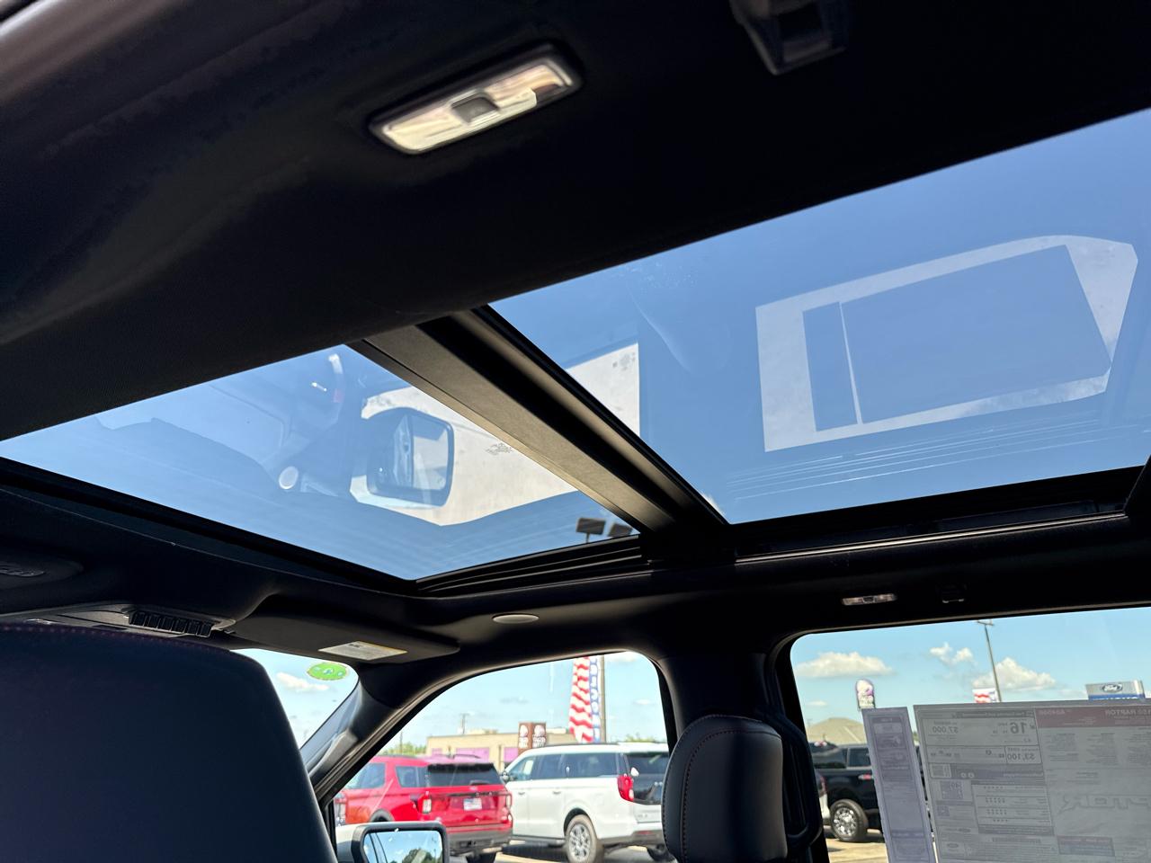 Ford F-150 Raptor 4WD SuperCrew 5.5' Box 2026